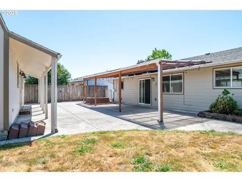 3818 Cottonwood Street Longview WA 98632