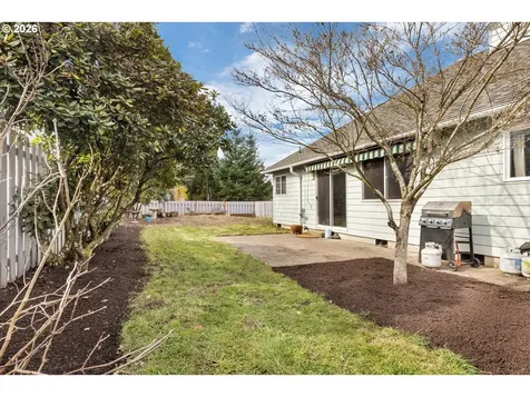 1420 NE Hoffman Drive Mcminnville OR 97128