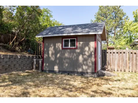 108 Walnut Street La Grande OR 97850