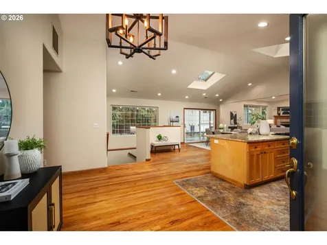 1471 Burns Street West Linn OR 97068
