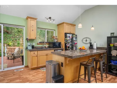 1471 Burns Street West Linn OR 97068