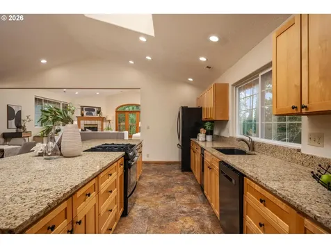 1471 Burns Street West Linn OR 97068