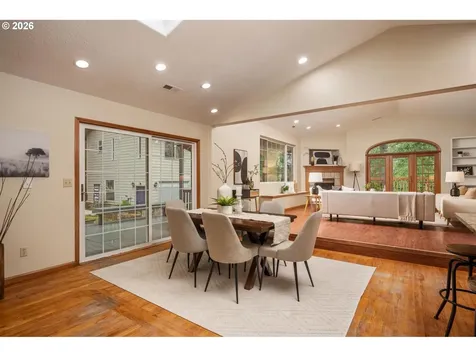 1471 Burns Street West Linn OR 97068