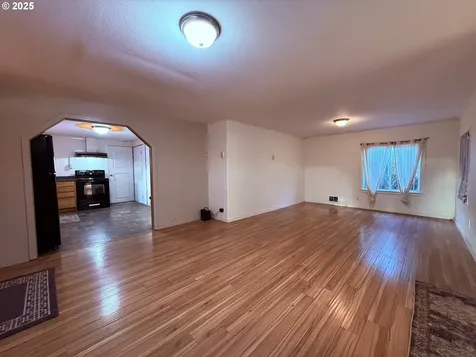 3450 Vine Avenue Coos Bay OR 97420