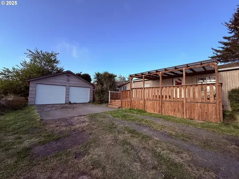 3450 Vine Avenue Coos Bay OR 97420