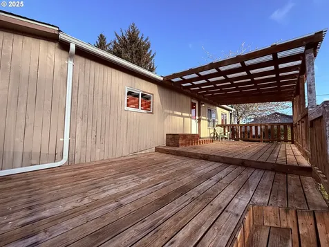 3450 Vine Avenue Coos Bay OR 97420
