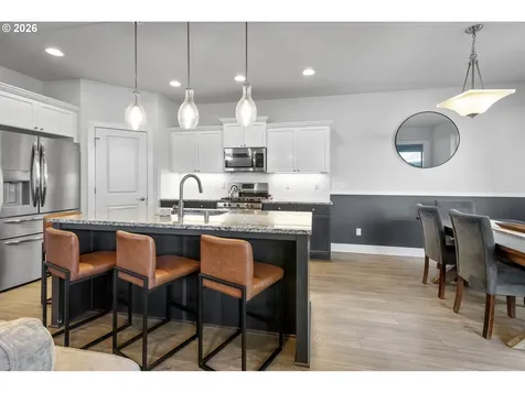 221 S 39th Drive Ridgefield WA 98642