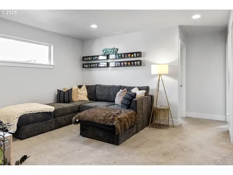 221 S 39th Drive Ridgefield WA 98642