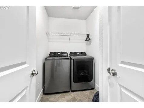 221 S 39th Drive Ridgefield WA 98642