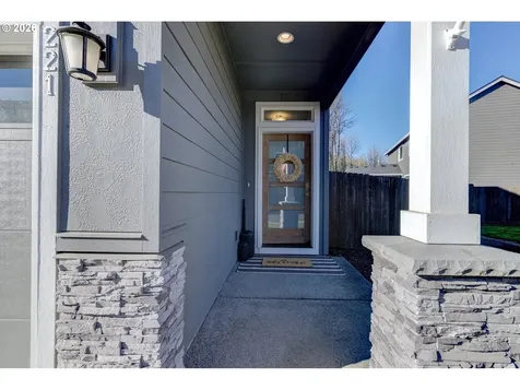 221 S 39th Drive Ridgefield WA 98642