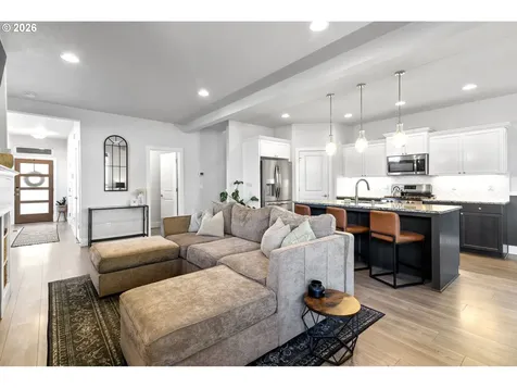 221 S 39th Drive Ridgefield WA 98642