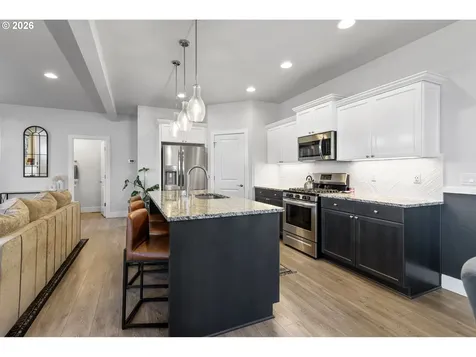 221 S 39th Drive Ridgefield WA 98642