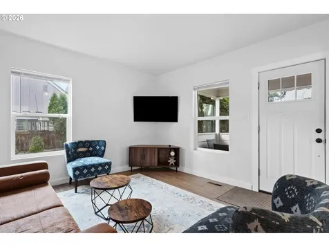 205 W 32nd Street Vancouver WA 98660