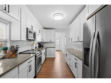 205 W 32nd Street Vancouver WA 98660