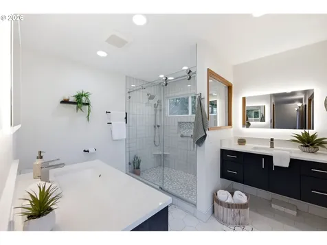 14055 NE River Vista Lane Aurora OR 97002