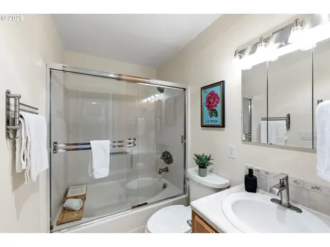 14055 NE River Vista Lane Aurora OR 97002