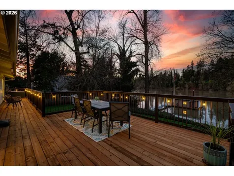 14055 NE River Vista Lane Aurora OR 97002