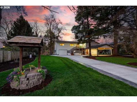 14055 NE River Vista Lane Aurora OR 97002