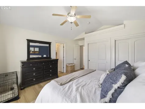 420 N 7th Street Carlton OR 97111