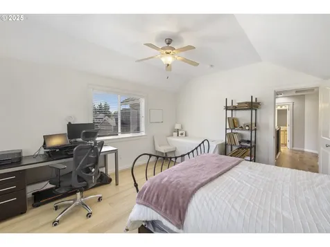 420 N 7th Street Carlton OR 97111