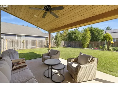 420 N 7th Street Carlton OR 97111
