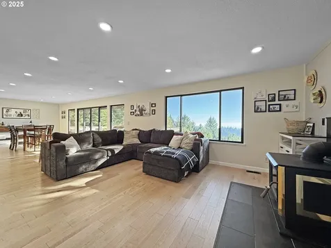 18950 Timeus Ranch Road Brookings OR 97415