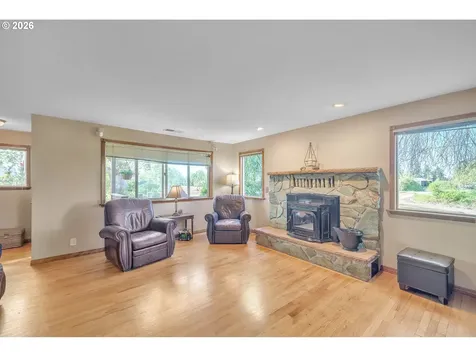6900 S Schneider Road Canby OR 97013