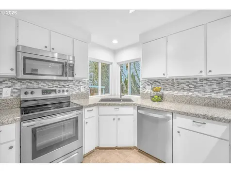 5795 NW 181st Avenue Portland OR 97229