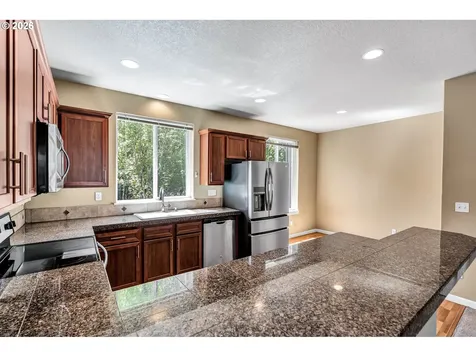 7854 SW Water Parsley Lane Portland OR 97224