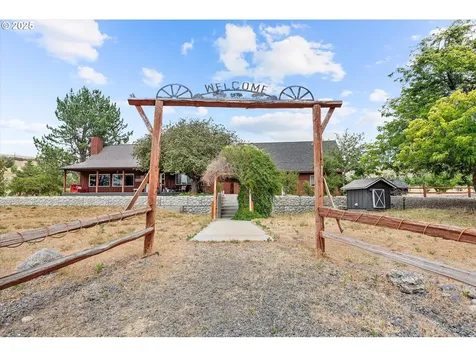 18122 Hulden Lane Arlington OR 97812