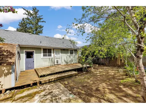 7822 SE Henry Street Portland OR 97206