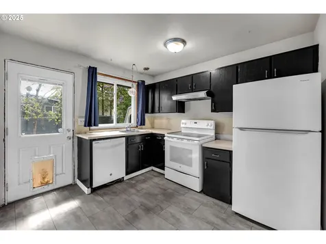 7822 SE Henry Street Portland OR 97206