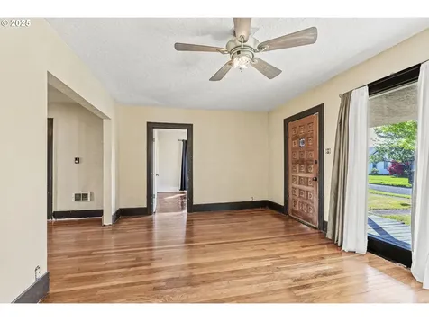 530 21st Avenue Longview WA 98632