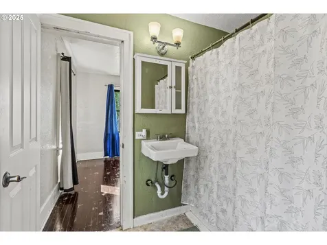 530 21st Avenue Longview WA 98632
