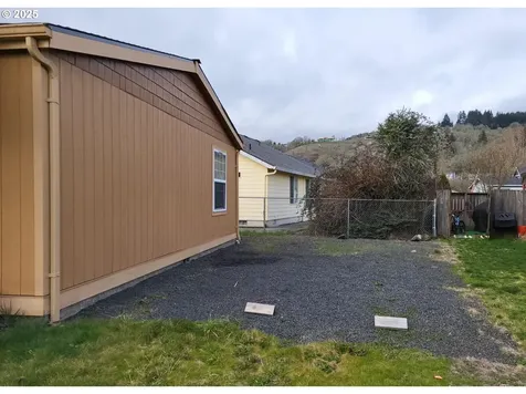 201 NE Blair Street Sheridan OR 97378