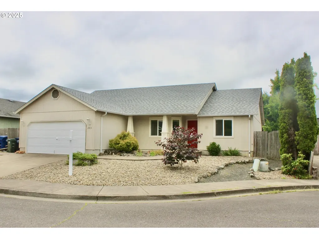 203 Robin Court Creswell OR 97426