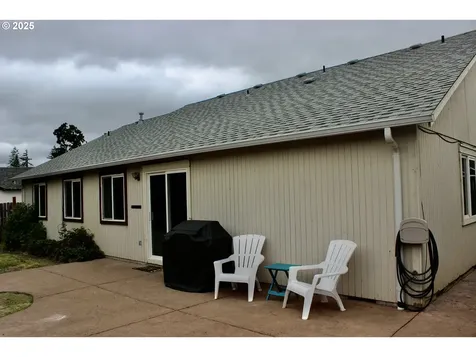 203 Robin Court Creswell OR 97426