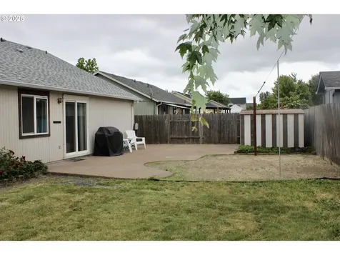 203 Robin Court Creswell OR 97426