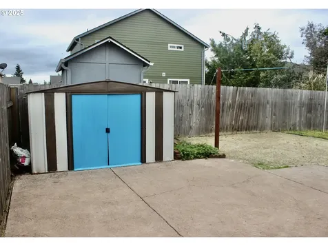 203 Robin Court Creswell OR 97426