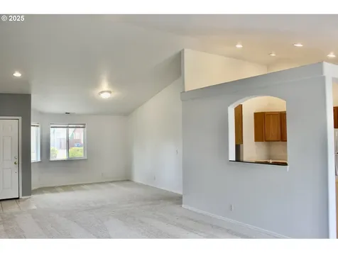203 Robin Court Creswell OR 97426