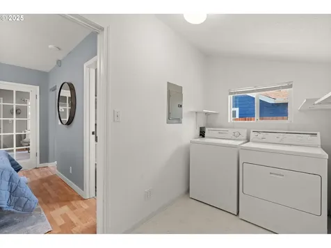 3325 NE 77th Avenue Portland OR 97213