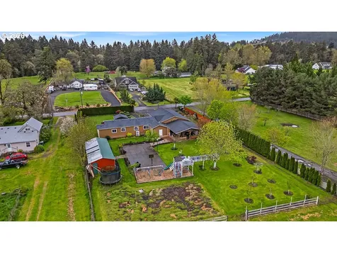23501 NE Sunnycrest Road Newberg OR 97132