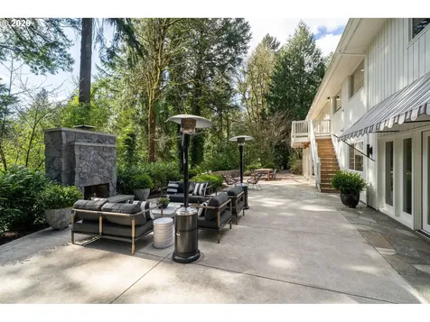 722 SW Westwood Drive Portland OR 97239