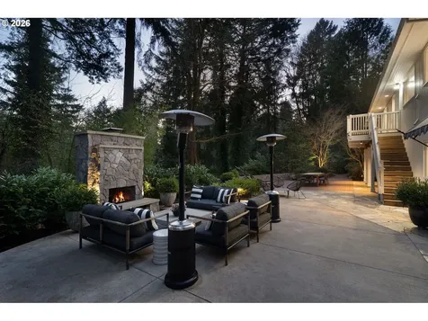 722 SW Westwood Drive Portland OR 97239