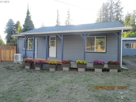 1623 N Fir Street Coquille OR 97423