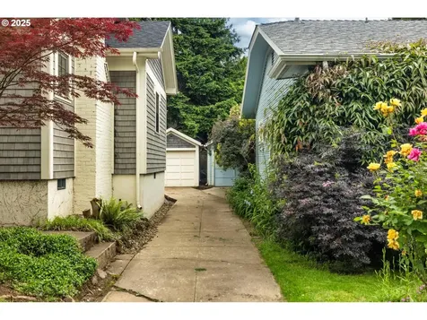 3723 NE 21st Avenue Portland OR 97212
