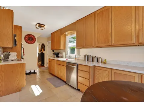 121 W 10th Street The Dalles OR 97058