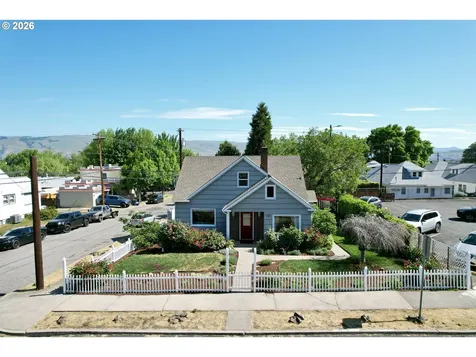 121 W 10th Street The Dalles OR 97058