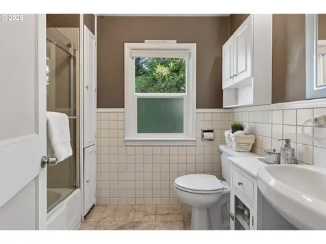121 W 10th Street The Dalles OR 97058