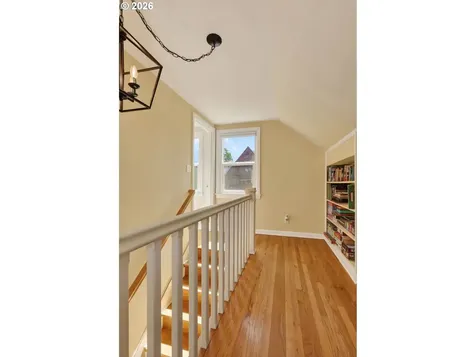 121 W 10th Street The Dalles OR 97058